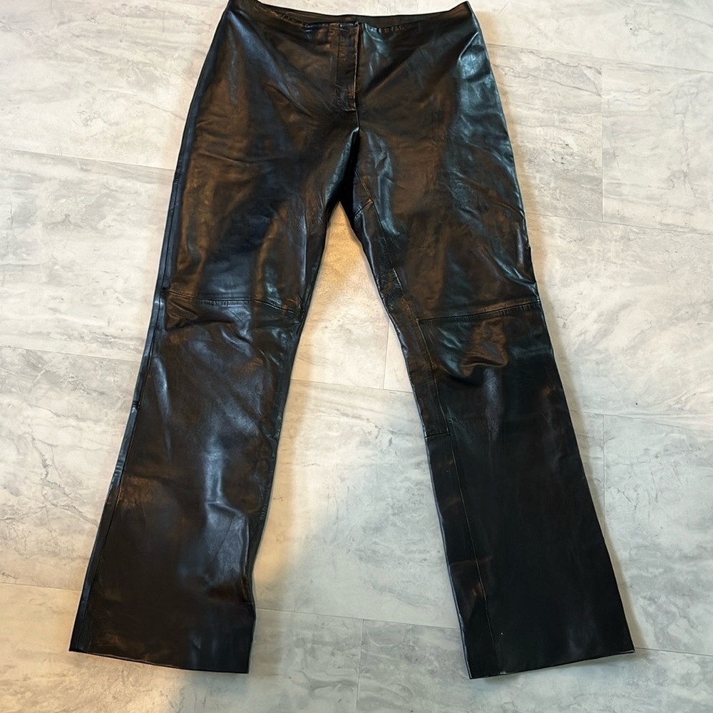 VS2   Lambskin leather pants  black Lined soft & pliable  straight leg EUC Sz. 8